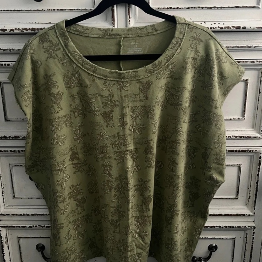 Aerie relaxed fit Cap Sleeve top size L